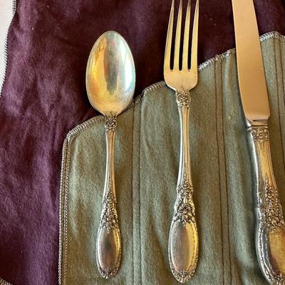 TOWLE STERLING SILVER FLATWARE "OLD MIRROR" PATTERN 124.5 grams