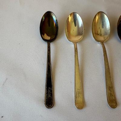 4 STERLING SILVER TEASPOONS 71.5 grams