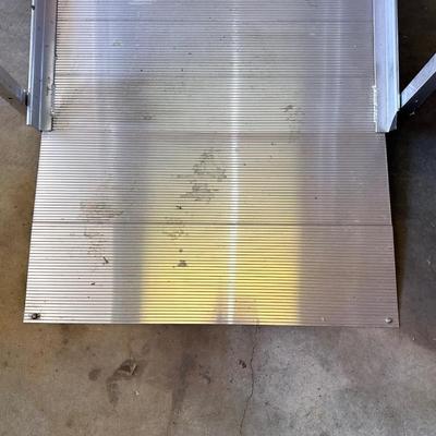 ALUMINUM MOBILITY RAMP
