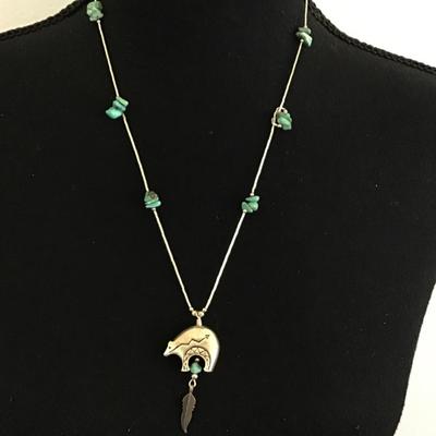Vintage Native Zuni Bear Type Necklace