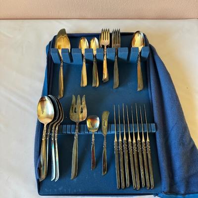 SOUTH SEAS COMMUNITY, SERVICE FOR 8 FLATWARE