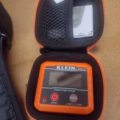 Set of 3 Laser Level and Measuring Tools