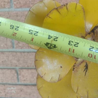 Outdoor Yard Art Metal Yellow Flowers