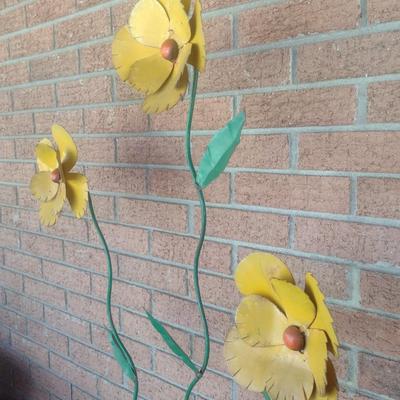 Outdoor Yard Art Metal Yellow Flowers