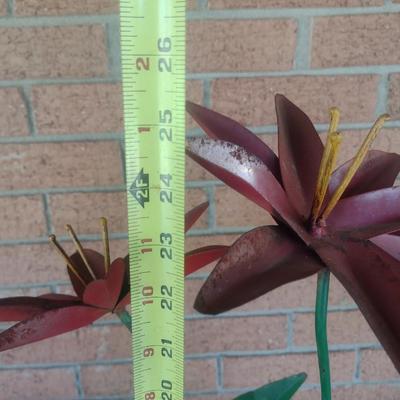 Outdoor Yard Art Metal Purple Flowers