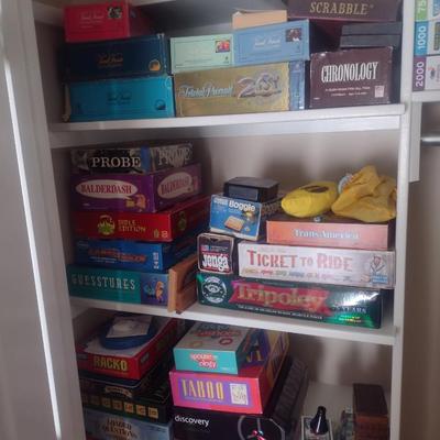 Assortment of Games and Puzzles (See all Pictures)