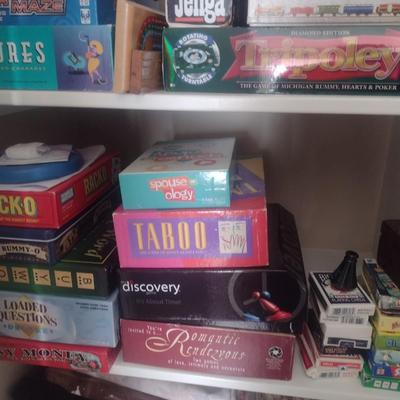 Assortment of Games and Puzzles (See all Pictures)
