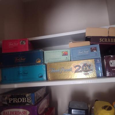 Assortment of Games and Puzzles (See all Pictures)
