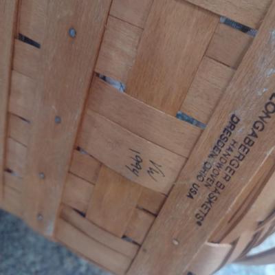 Large Longaberger Round Wicker Basket with Solid Wood Lid