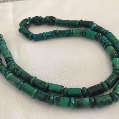 Semi precious polished Stone Necklace Vintage