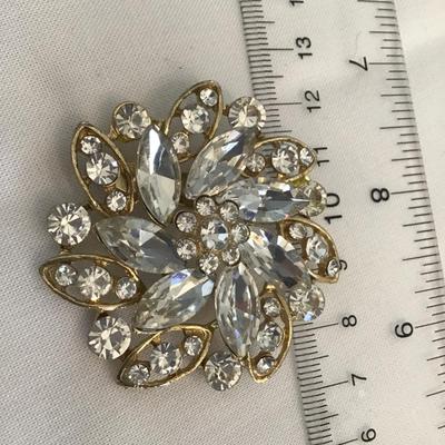 Clear Rhinestone Fashion Brooch