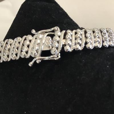Silver Hinged Tennis Bracelet Fashion
