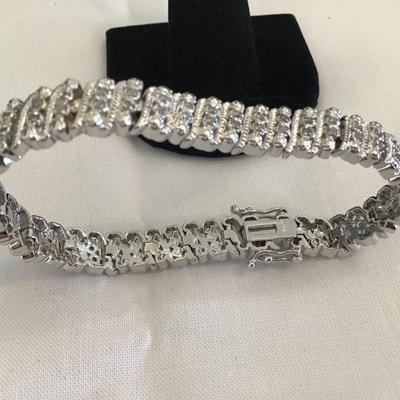 Silver Hinged Tennis Bracelet Fashion
