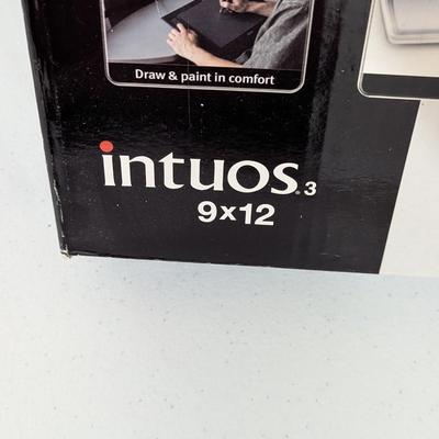 Wacom INtuos 9 x 12 Photographer Designer & Artist (SR)