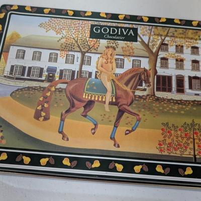 Lane Jewelry Box Hand Holding Laced Fan Godiva Tin Box Empty View Master Box #32 (SR)