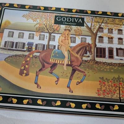 Lane Jewelry Box Hand Holding Laced Fan Godiva Tin Box Empty View Master Box #32 (SR)
