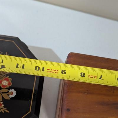 Lane Jewelry Box Hand Holding Laced Fan Godiva Tin Box Empty View Master Box #32 (SR)