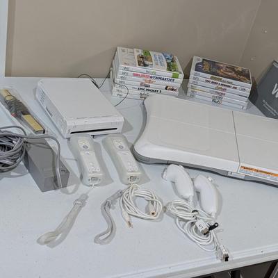 Wii Game Set With Games (SR)