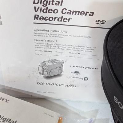 Sony DCR-DVD101 Digital DVD Video Camera Recorder/Handycam & Accessories Japan #34 (SR)