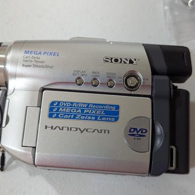 Sony DCR-DVD101 Digital DVD Video Camera Recorder/Handycam & Accessories Japan #34 (SR)