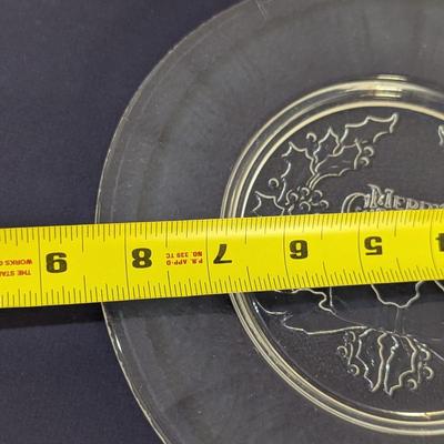 15 - 8 1/2" Gorgeous Christmas Glass Crystal Clear Plates #17 (SR)