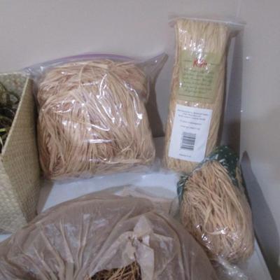 Pine Needle Hat/Basket Weaving Craft Material #30 (SR)