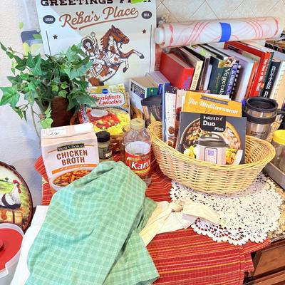 Lot 9: Kitchen Cookbooks, Cookware & More