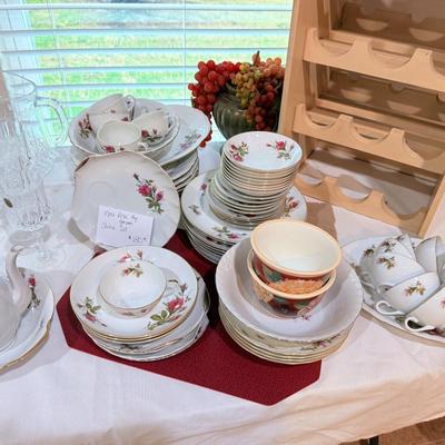 Lot 10: Moss Rose Dishware, Home Decor & More