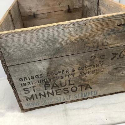 Black and White Scotch Whisky Wood Box