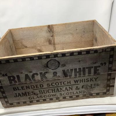 Black and White Scotch Whisky Wood Box