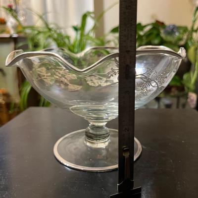 Pedestal bowl