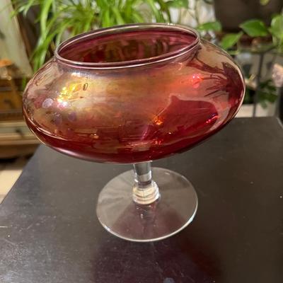 Burgundy pedestal bowl 