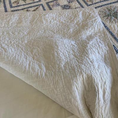 Quilt Bedding Bed