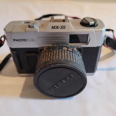 Vintage Point and Shoot Cameras (D-EL)