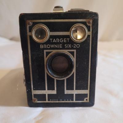 Vintage Box Cameras (D-EL)
