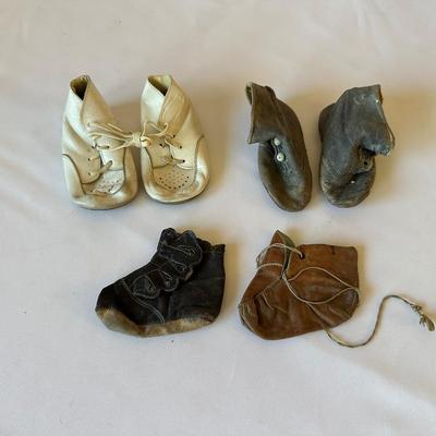 VINTAGE AND ANTIQUE BABY SHOES