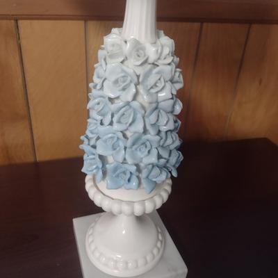 Mid-Century Porcelain Italian Capodimonte Style Blue Rose Table Lamp with Marble Base