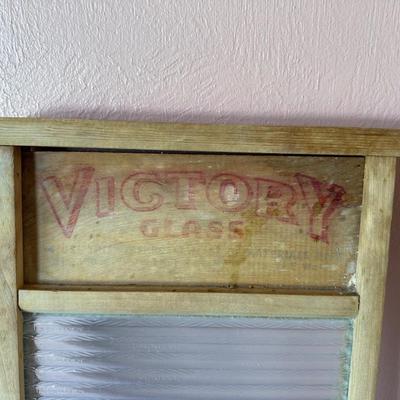 NATIONAL GLASS WASHBOARD NO 512 AND A LARGE ENAMEL BOWL