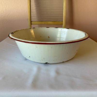 NATIONAL GLASS WASHBOARD NO 512 AND A LARGE ENAMEL BOWL