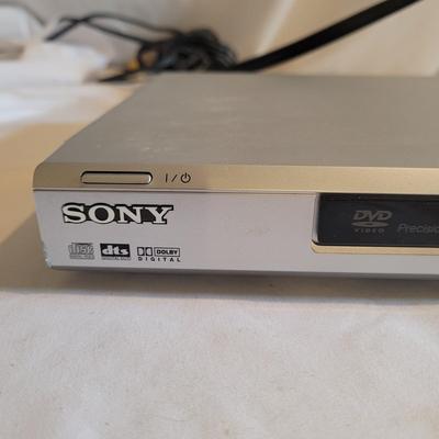 Sony DVD Player and DVDs (D-EL)
