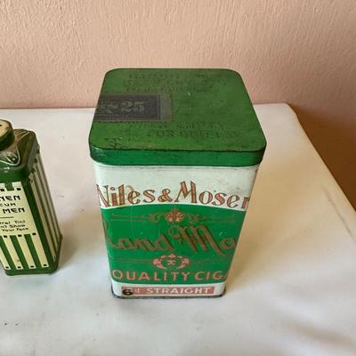 A GREAT SELECTION OF OLD TINS (3)