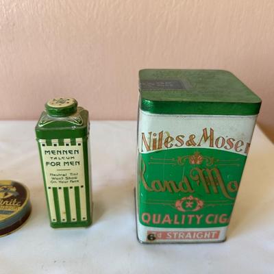 A GREAT SELECTION OF OLD TINS (3)
