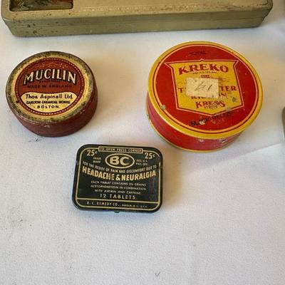 A GREAT SELECTION OF OLD TINS (4)