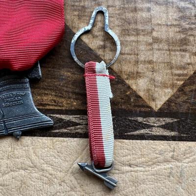 BOY SCOUTS OF AMERICA POCKET KNIFE, PIN AND MEDALS