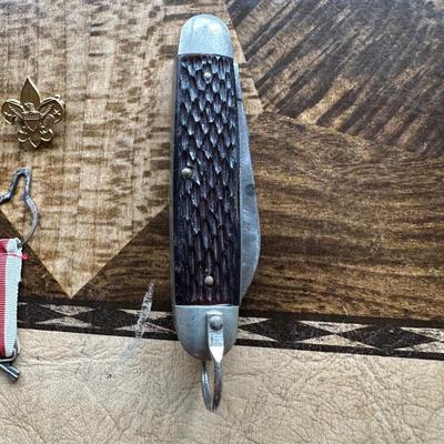 BOY SCOUTS OF AMERICA POCKET KNIFE, PIN AND MEDALS