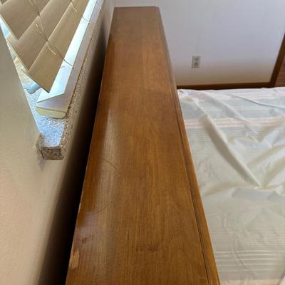 QUEEN SIZE BED WITH A SLIDING BOOKSHELF HEADBOARD