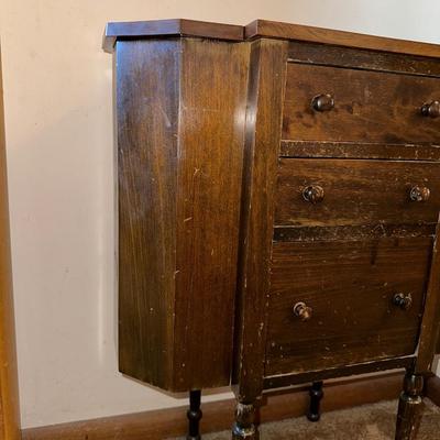 ANTIQUE MARTHA WASHINGTON SEWING CABINET