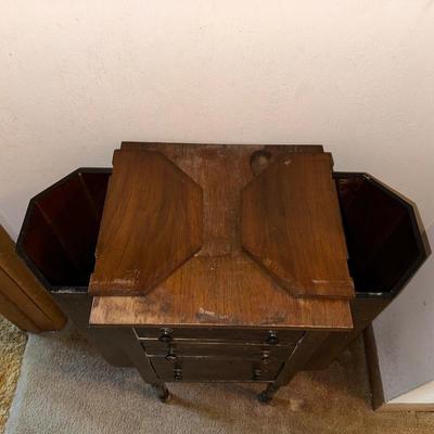 ANTIQUE MARTHA WASHINGTON SEWING CABINET