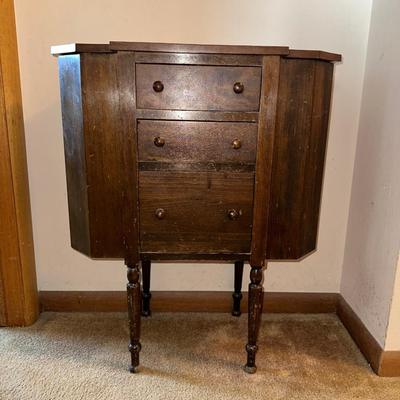 ANTIQUE MARTHA WASHINGTON SEWING CABINET