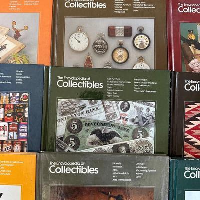 A SET OF EDUCATIONAL BOOKS ON COLLECTIBLES